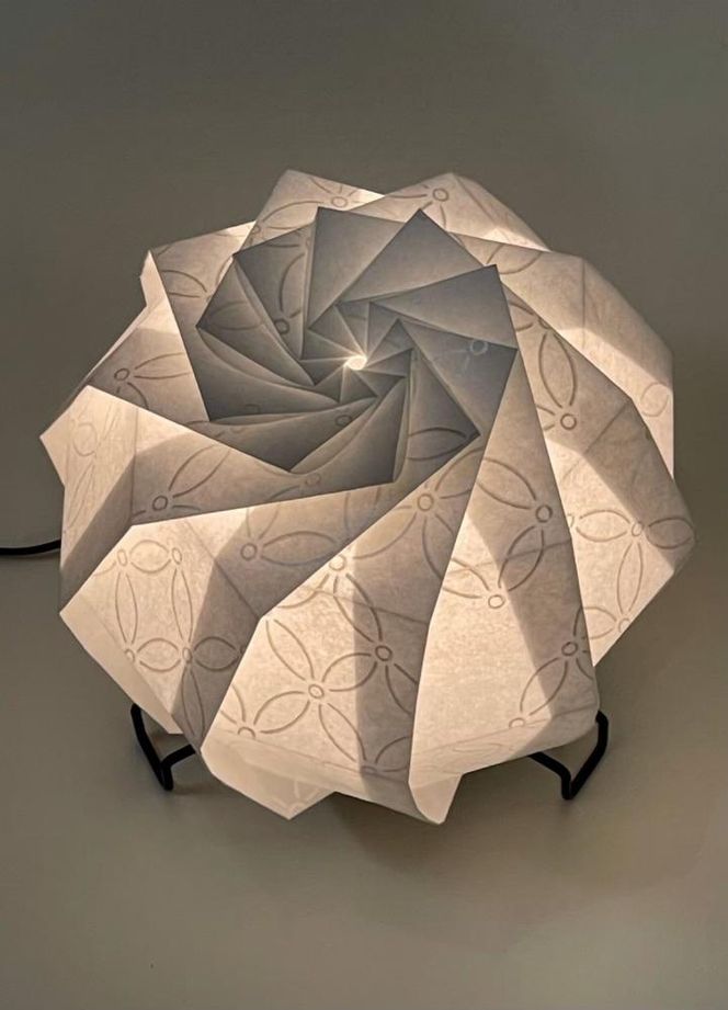 【イノベーティブクラフトワークス】折灯華 BONBORI maru -L- 京からかみ 平置きタイプ 261009_A-PE002