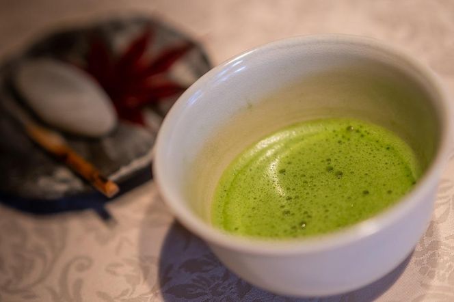 【香道 三品大枝流】大枝流家元のプライベートお香の会（香席）体験 （120分） 261009_A-PQ002