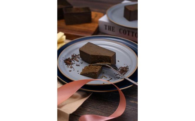 【ル・ピックアシエット】ほうじ茶とホワイトチョコのテリーヌ 1本（400g）［ 京都 スイーツ おいしい 人気 おすすめ お取り寄せ お菓子 洋菓子 ］ 261009_A-PS004