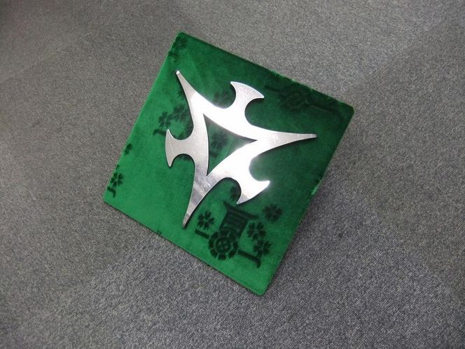 【京都市交通局】市バス車両に付いている局章 261009_A-PX004