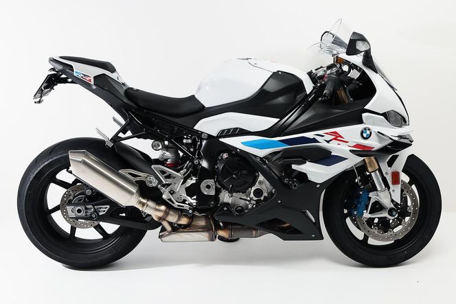【AELLA】BMW S1000RR｜フレームスライダー((S1000RR ’23～) AE-68152 【カラー：ブルー】［ 京都 バイク カスタム パーツ 人気 おすすめ ツーリング ライダー バイカー メーカー ギア BMW お取り寄せ 通販 ふるさと納税 ］ 261009_A-US048VC02