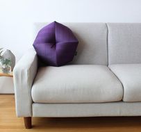 【 洛中高岡屋 】長く楽に座れる寛ぎのアイテム 西陣織 おじゃみ座ぶとん （都縞・紫） 261009_B-BZ10