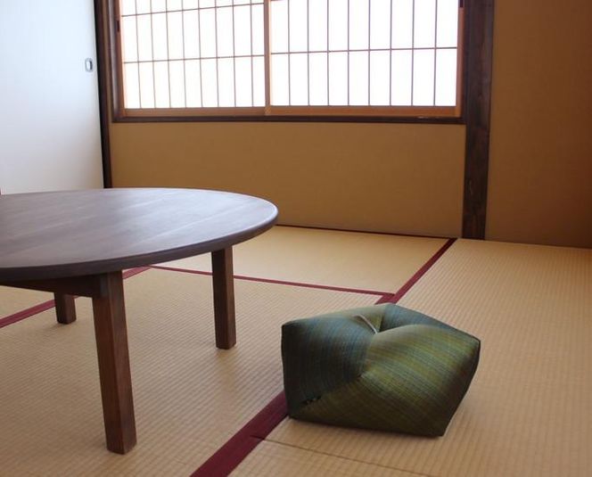 【 洛中高岡屋 】長く楽に座れる寛ぎのアイテム 西陣織 おじゃみ座ぶとん（都縞・緑） 261009_B-BZ11