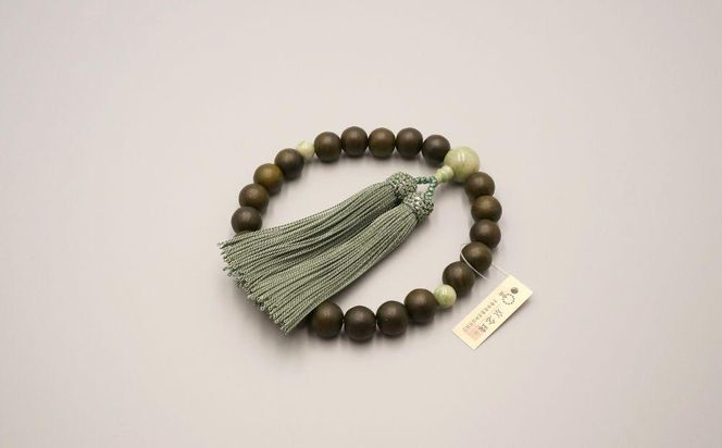 【神戸珠数店】〈京念珠〉 緑檀生命樹 独山玉入り 男性用数珠【数珠袋付き】｜京都 念珠 仏具［ 京都 京念珠 珠数 数珠 仏具 メンズ 人気 おすすめ お取り寄せ 通販 送料無料 ふるさと納税 ］ 261009_B-JN37