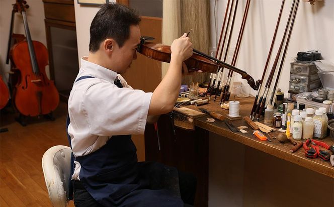 【高島屋選定品】〈Liuteria-TAKADA〉アトリエ製マエストロ監修の子供用完全手工分数バイオリン［ 弦楽器専門店 バイオリン 子供 京都市 アトリエ マエストロ 監修 楽器 初心者 音楽 趣味 人気  おすすめ 伝統技術 職人 クラシック 音楽教育 プレゼント ギフト 演奏 高品質 文化体験 ふるさと納税 ］ 261009_A-TY086