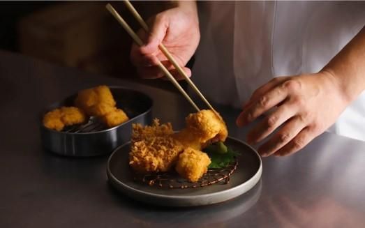 【かつくら】国産豚とんかつ詰め合わせ(8枚)［ 京都 とんかつ専門店 有名店 国産 ロース ヒレ やわらか食感 人気 おすすめ 肉 豚肉 総菜 簡単 時短 お取り寄せ 通販 送料無料 ふるさと納税 ］ 261009_B-EX05