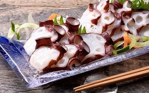 羅臼産たこ足カット真空 2kg タコ 刺身 おかず 酒の肴 北海道 魚介  海の幸 海産物 刺身 ごはん おかず おつまみ 酢の物 たこ焼き  カルパッチョ アヒージョ 国産 贈り物 ギフト 送料無料 知床 海の幸 016942_AH272