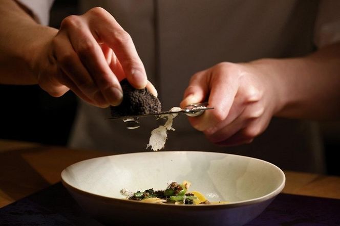 【高島屋選定品】【THE THOUSAND KYOTO】ザ・サウザンド京都 ふるさと納税ディナーペアチケット［ 京都 京都駅 至近 アクセス 抜群 次の千年の心地よさ 食事 チケット 人気 おすすめ ］ 261009_A-XE002