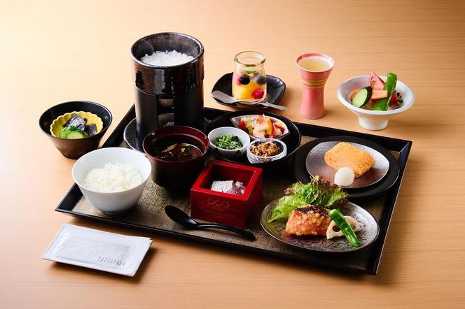 【高島屋選定品】【THE THOUSAND KYOTO】ザ・サウザンド京都 宿泊ペアチケット（朝食付き）＜スーペリア・ツインルーム＞ ［ 京都 京都駅 至近 アクセス 抜群 次の千年の心地よさ ホテル 割引 チケット 宿泊券 ギフト券 人気 おすすめ 宿泊 旅行 観光 宿 ］ 261009_A-XE003