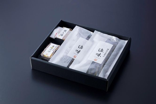 【下鴨茶寮】北海道産真昆布で〆た5種のお刺身「漁味」2人前 | 鯛 サーモン 平目 海老 帆立 の昆布〆を特製黄味づけとお野菜を付け合わせにしてお料理仕立てでお届けします。 261009_B-BS77