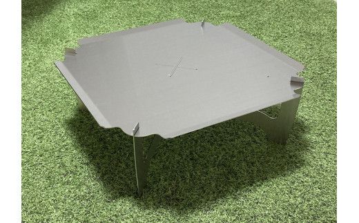 ３WAY 焚き火台テーブル　柄なし【使用時３５０×３５０×１４５ 収納時１８０×３５０×５ 1.5mm厚 SUS304 SUS304 焚き火台 キャンプ用品 キャンプ道具 シンプルスタイル 大阪府 門真市 】 272230_CC002VC01