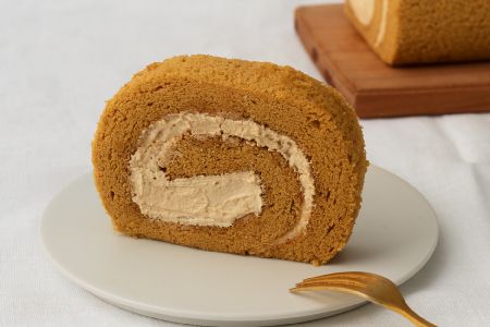 【プレミアム米粉ロールケーキ】焦がしキャラメルロール 2本セット【グルテンフリー 誕生日 ギフト 洋菓子 焼菓子 キャラメル】(H053308)