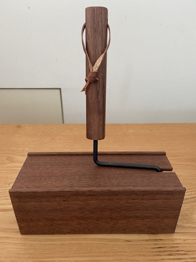 ウォルナット材とアイアンを使ったオリジナル粘着ローラー 272183_DV004