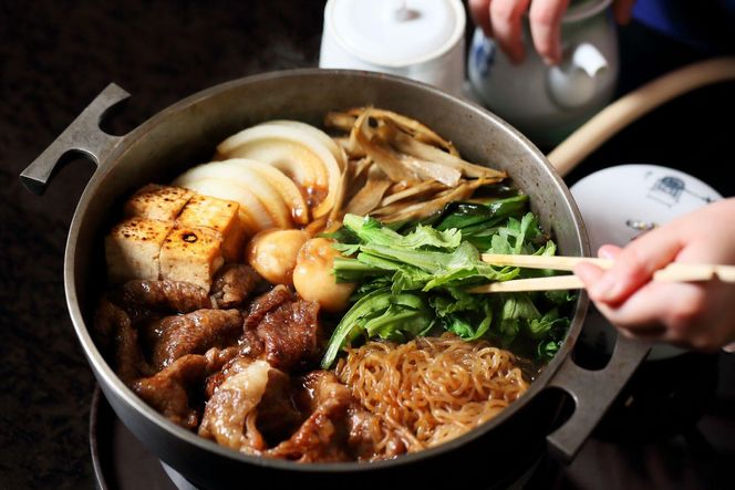 【高島屋選定品】＜京都モリタ屋＞ 京都肉ヒレステーキ750g、京都肉サーロインステーキ800g、京都肉ロースすき焼き800gセット［ 京都 老舗 肉 サーロイン ヒレ 人気 おすすめ グルメ おいしい 高級 ブランド ブランド牛 和牛 国産牛 料理 ステーキ すき焼き しゃぶしゃぶ 焼肉 ］ 261009_A-TY110