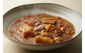 【京料理 美濃吉】黒毛和牛のビーフシチュー＜4個セット＞［ 京都 老舗 料亭 ビーフ シチュー 京料理 人気 おすすめ 国産 グルメ ギフト 贈答用 お取り寄せ 通販 送料無料 ふるさと納税 ］(TB-50) 261009_A-JP009