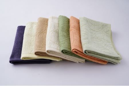 099H2969 雫－SHIZUKU－ タオルハンカチ 2枚【泉州タオル 国産 吸水 普段使い シンプル 日用品】