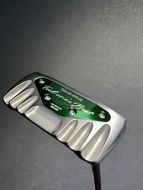 DRAG SS TOUR ISSUE ＜フェース部のスピンとソール部のアルミプレートのカラー：緑＞【 ゴルフ パター DRAG odermade madeinjapan fullmilledputter 削りだしパター 地クラブ 日本製 打感  父の日 ゴルフ リアライズ株式会社 送料無料 】 272230_BA014VC03
