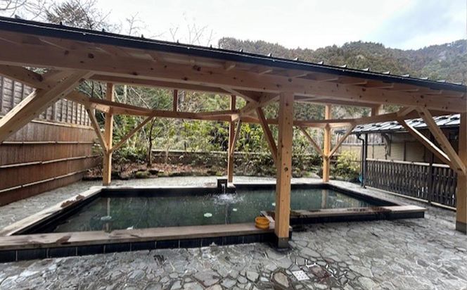 【くらま温泉】日帰り温泉 入浴チケット(内風呂・露天・サウナ付き)［京都 鞍馬 入浴券 割引 クーポン ギフト 人気 おすすめ お風呂 風呂 旅行 観光 トラベル 送料無料 ふるさと納税］ 261009_B-WZ01