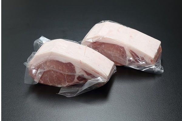 ブランド豚「庄内三元豚」ロースブロック　１kg