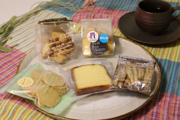 京丹後市焼菓子５種Bセット(塩クッキー、パウンドケーキ　プレーン、スティックビスケット(紅茶)、ピーナッツせんべい、塩サブレ)　CK00007
