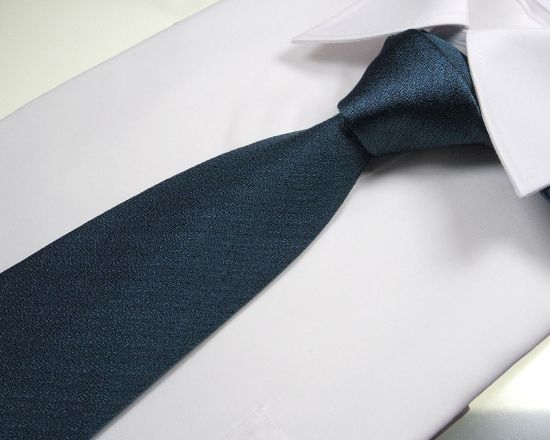 郡内織物「富士桜工房」シルクネクタイ『燻』梨地無地 納戸色 FAA1047