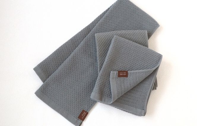 G1905 【ソフトハニカム】泉州南部織 フェイスタオル3枚セット（グレー）+ソフトハニカム織ハーフハンカチ1枚