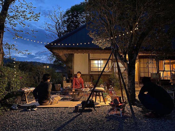 里山でグランピング Aru no mori 宿泊券 夕食付き