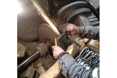 台所包丁研ぎサービス　三徳包丁・菜切り包丁・ペティナイフ・牛刀のうち、3本の組み合わせ