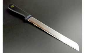 H13-75 8インチパン切り包丁（100-8P）