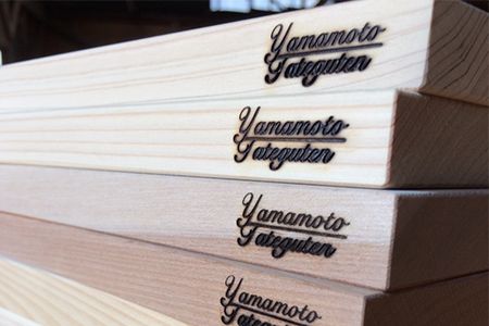 R5-032．四万十ひのきのカッティングボード(一枚板、まな板)