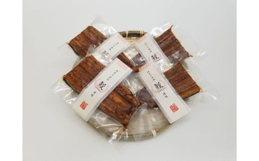 【年内配送】＜四万十食品＞ うなぎ 蒲焼 ハーフ 4袋／ＢＣ 鰻 ウナギ お取り寄せ グルメ おいしい ギフト 食品 おかず ひつまぶし うな重 魚 魚介 国産鰻 鰻蒲焼 ハーフサイズ 冷凍 国産 高知 高知県 四万十 四万十市 25-359N