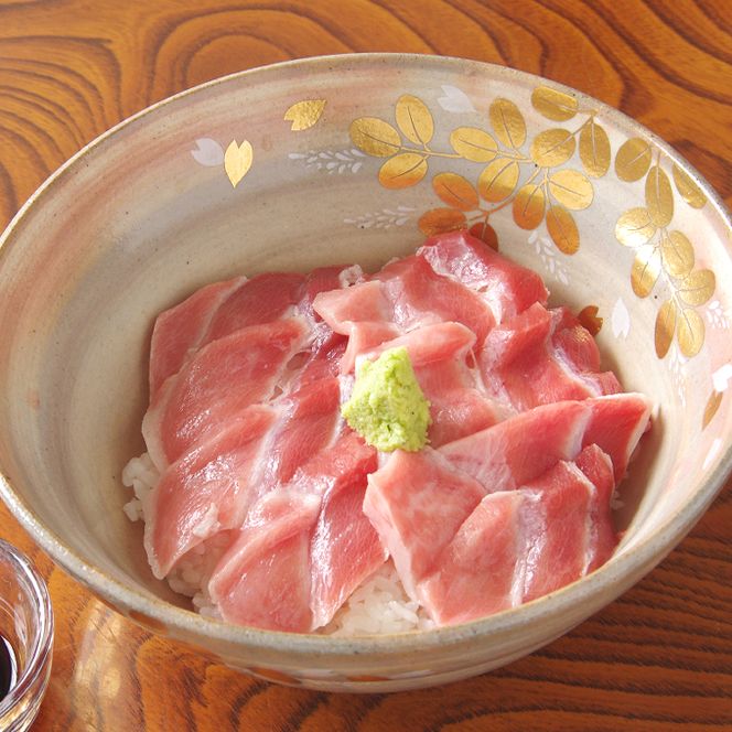 初音のジオ丼とマグロ丼セット　hn083