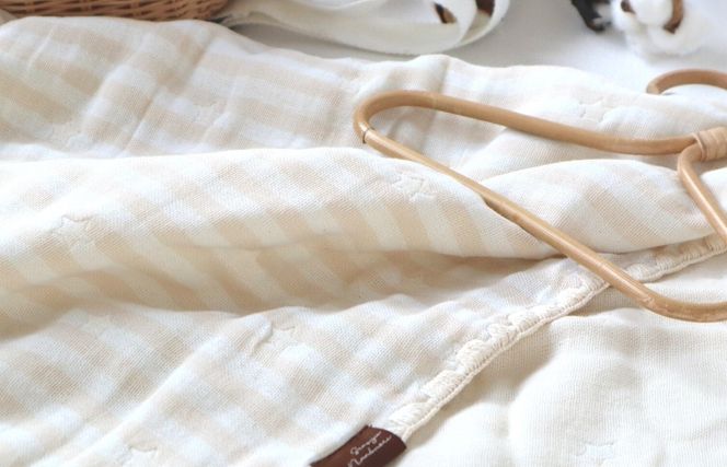 G1909 【eclat bebe】泉州南部織 4重ガーゼマルチケット（BeWh/Sサイズ）