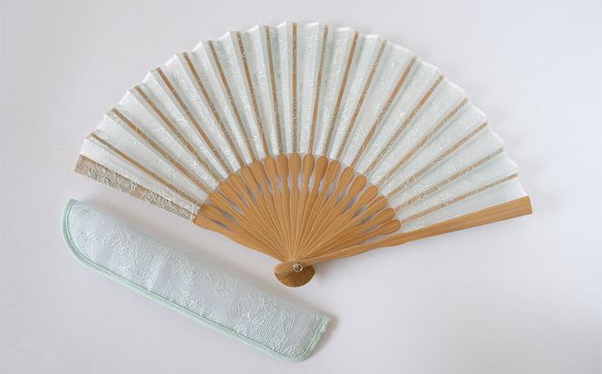 【伊と幸】《白生地の老舗が贈る》染め透扇子(花莵/瓶覗色)［ 京都 老舗 京扇子 人気 おすすめ 刺繍 和装 着物 絹 ギフト お取り寄せ 通販 送料無料 ふるさと納税 ］ 261009_B-AZ35