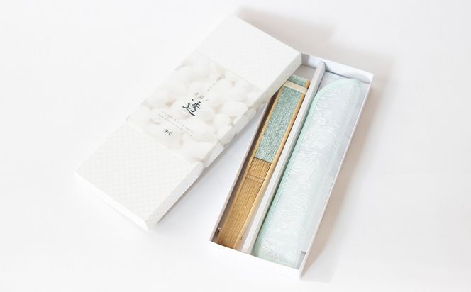 【伊と幸】《白生地の老舗が贈る》染め透扇子(花莵/瓶覗色)［ 京都 老舗 京扇子 人気 おすすめ 刺繍 和装 着物 絹 ギフト お取り寄せ 通販 送料無料 ふるさと納税 ］ 261009_B-AZ35