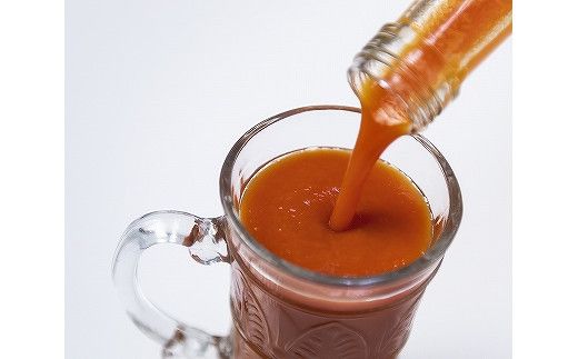 超トマトを贅沢に絞った「超トマトジュース」　1本 322032_AT011