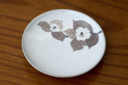 和紙染草花文珈琲碗 【日の隈窯 和紙染 和紙 佐賀 陶器 窯元 陶芸作家 コーヒーカップ ソーサー】(H025104)