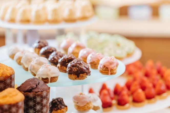 川崎日航ホテル レストランナトゥーラ「ランチブッフェ ペアお食事券」 141305_AZ34