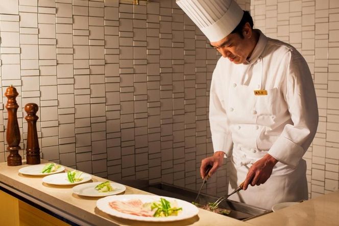 川崎日航ホテル レストランナトゥーラ「ランチブッフェ ペアお食事券」 141305_AZ34