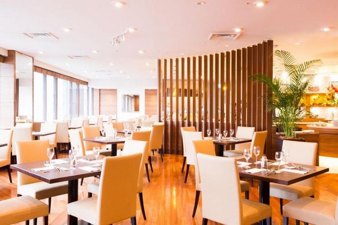 川崎日航ホテル レストランナトゥーラ「ランチブッフェ ペアお食事券」 141305_AZ34