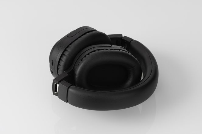 ANCワイヤレスヘッドホン final UX3000 SV シリーズ最新/ノイズキャンセリング/ノイキャン/ANC/マイク付き 141305_DC48