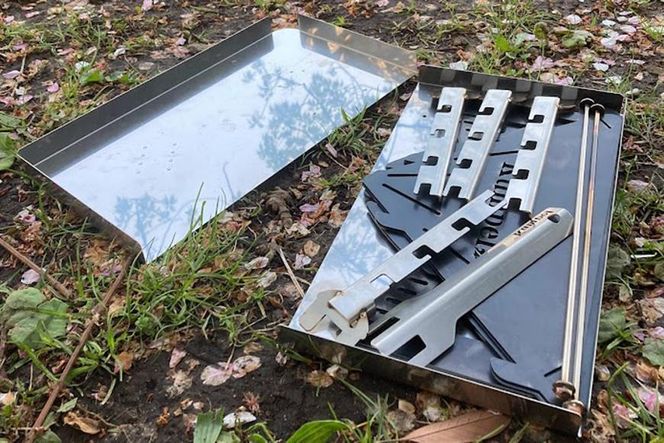 板金加工会社が製作する焚き火台「Kumpel ファイヤースタンド type-S」 141305_EC01