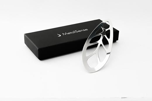 板金加工会社が製作する靴べら「メタルセンス　葉っぱB」 141305_EC08