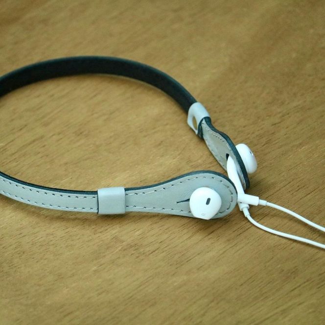 SKLO イヤホンネックホルダー iHooc　Lサイズ【Natural × 裏地 Beige】 141305_EL08VC03