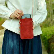 SKLO 肩掛けシンプルスマートフォンポーチ　Red 141305_EL16VC02
