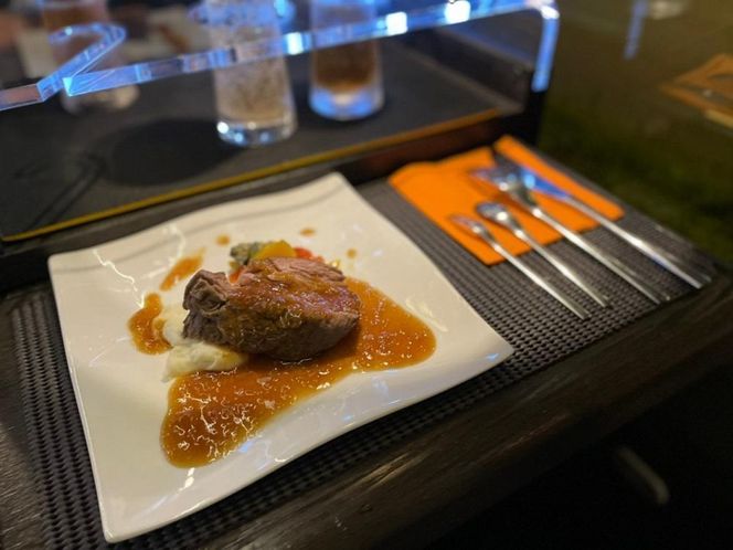 【人気ドラマで紹介】レストランバスの川崎工場夜景コース『フレンチとお酒と川崎工場夜景を楽しむ夜』のご予約に使えるWEBクーポン【１５，０００円分】 141305_GG03