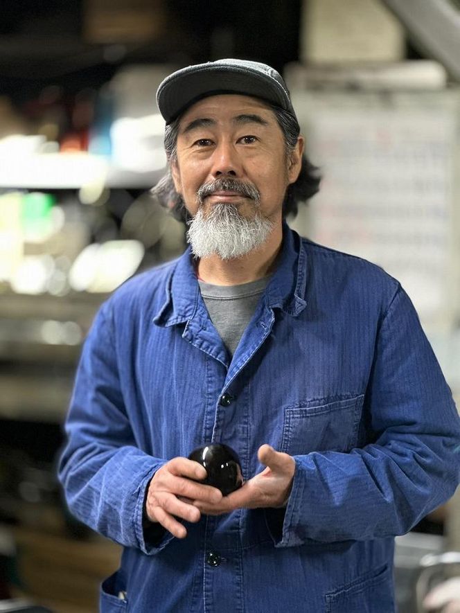 鉄彫刻家　飯田誠二作品　鉄本来の音を楽しむ楽器「Sei」（漆塗装タイプ） 141305_GW003