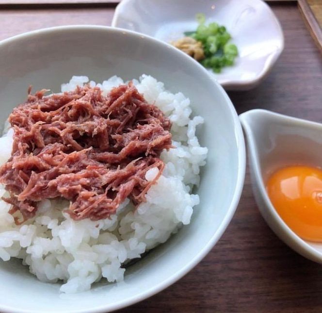 和牛コンビーフ、和牛ビーフジャーキー(短冊カット)、かわさき香辛子ケーゼの３点セット 141305_HN02