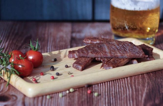 和牛ビーフジャーキー(短冊カット)、ソフトサラミ、農夫のレバーパテの３点セット 141305_HN04