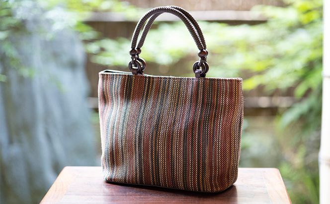 【京都三昌】レリーフメッシュ手提げ［ 京都 バッグ 職人 手作り 手提げ 鞄 麻の葉 ちりめん 上品 カジュアル フォーマル 雑貨 人気 おすすめ 外出 おでかけ お取り寄せ 通販 送料無料 ふるさと納税 ］ 261009_B-NE08